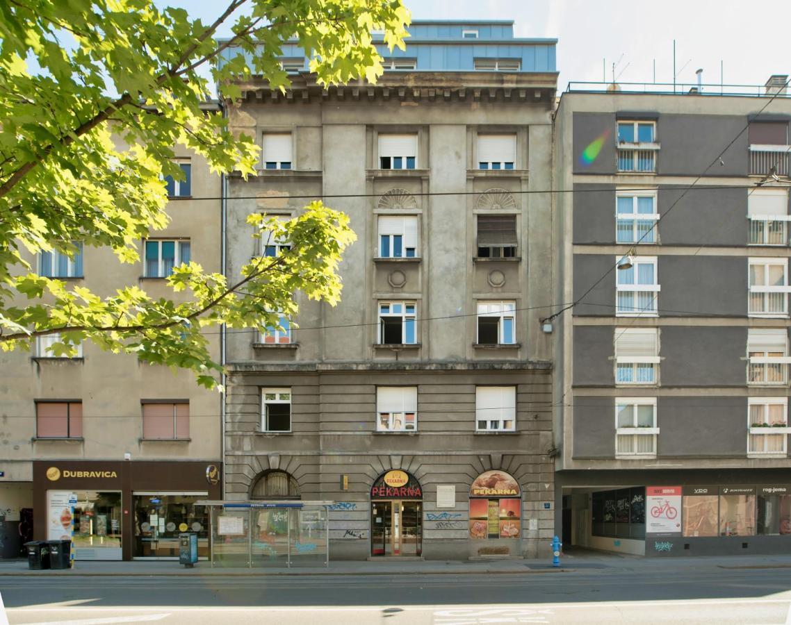 Apartment Colors Of Music, Centre