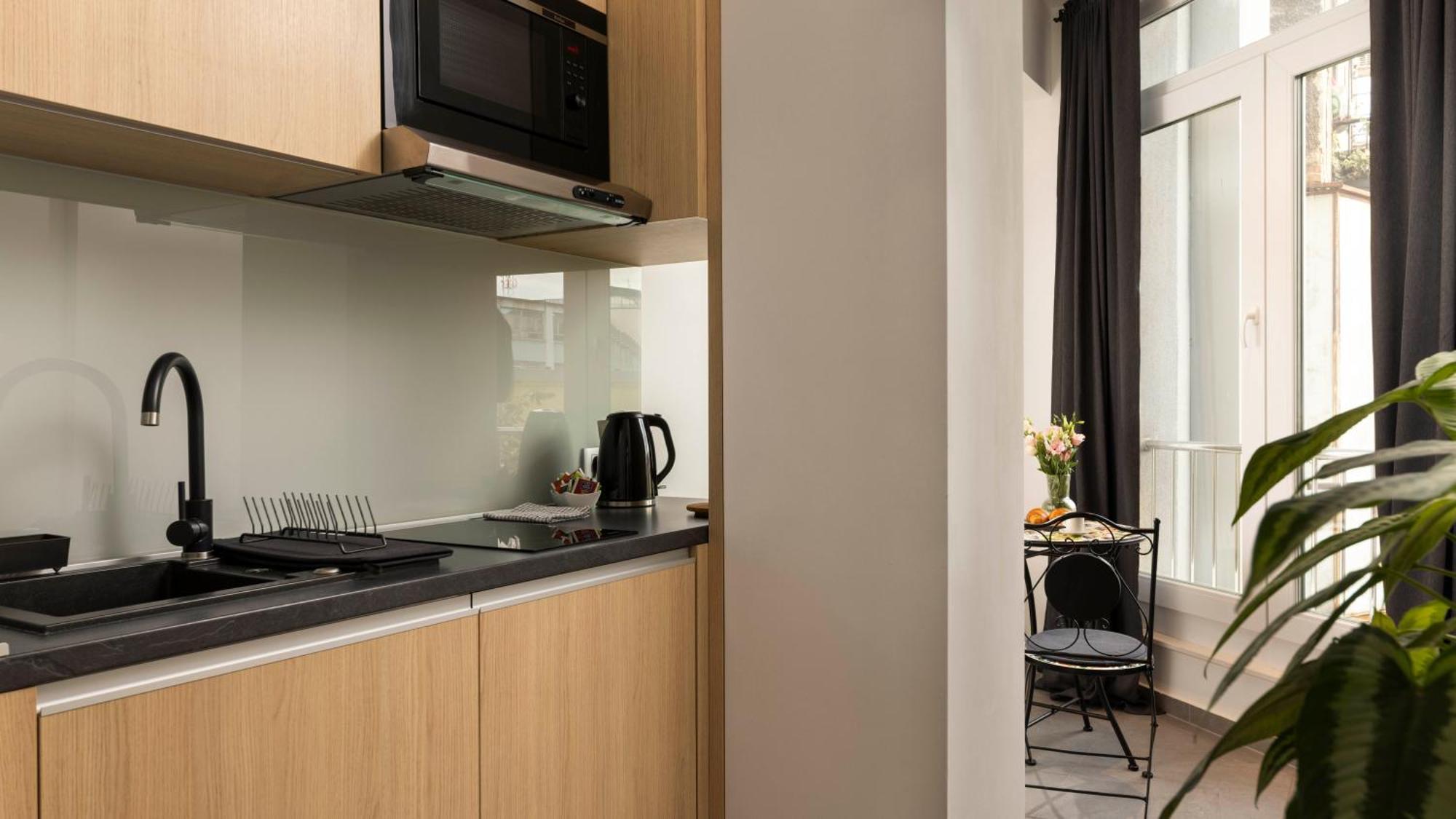 Colors Of Music, Centre Apartment